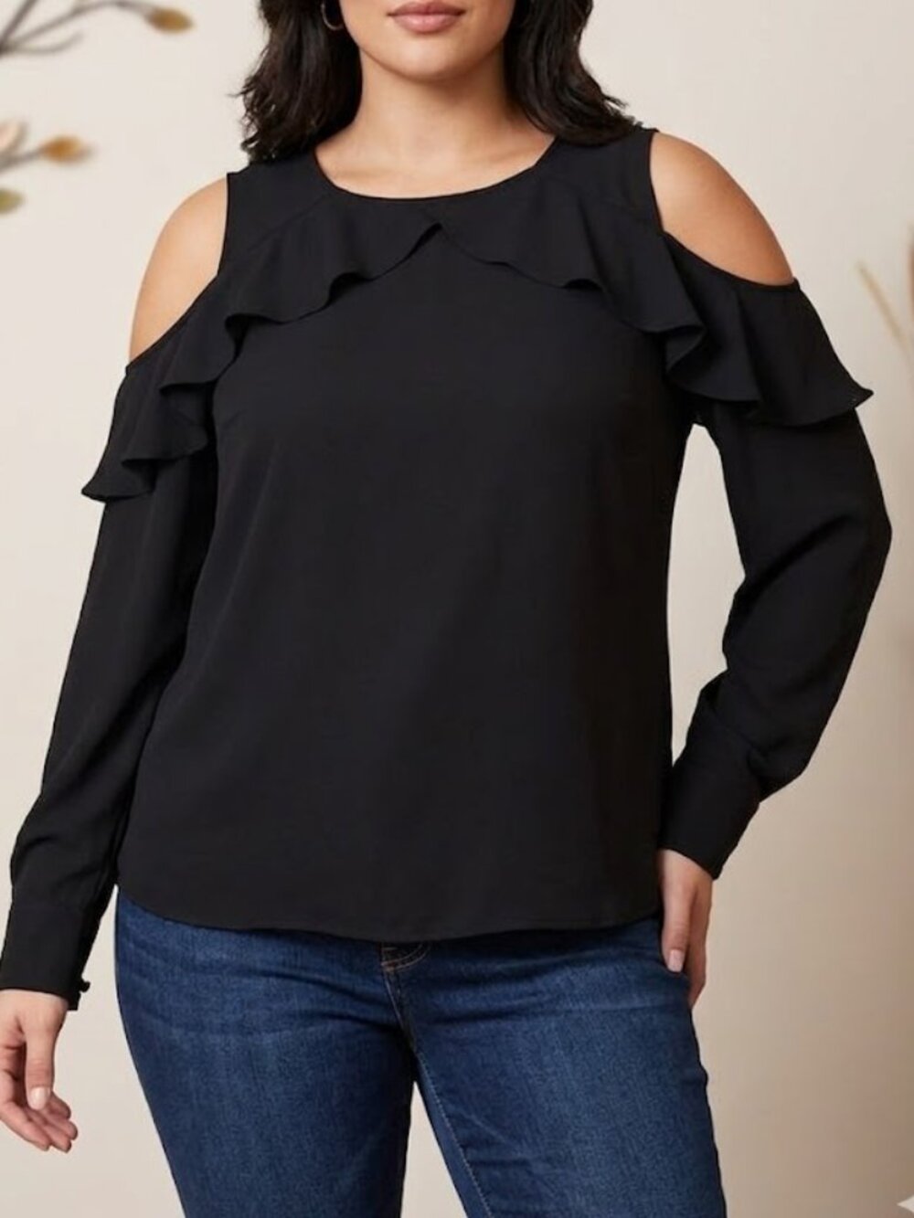 NWT CeCe ruffled cold shoulder black blouse sz small